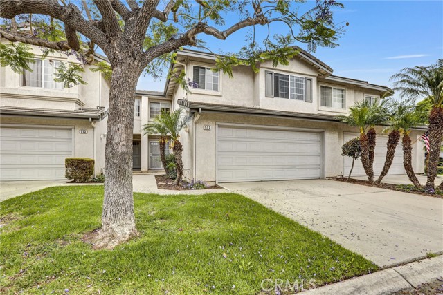 517 Orilla Walk, Oxnard CA: https://media.crmls.org/medias/f70cc087-939d-43e6-a91f-ed55ae69ab82.jpg