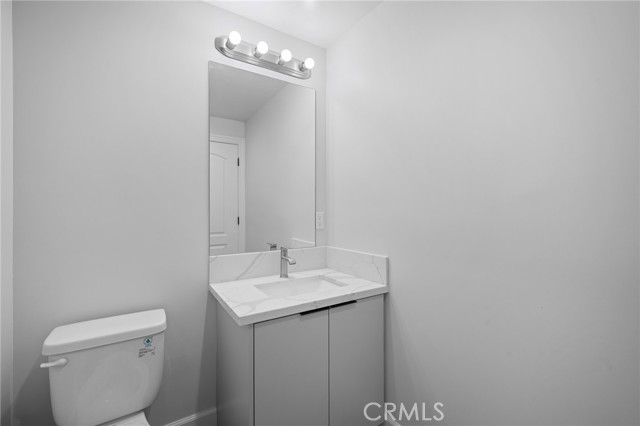 Detail Gallery Image 15 of 36 For 357 Harvey Dr #103,  Glendale,  CA 91206 - 3 Beds | 2/1 Baths