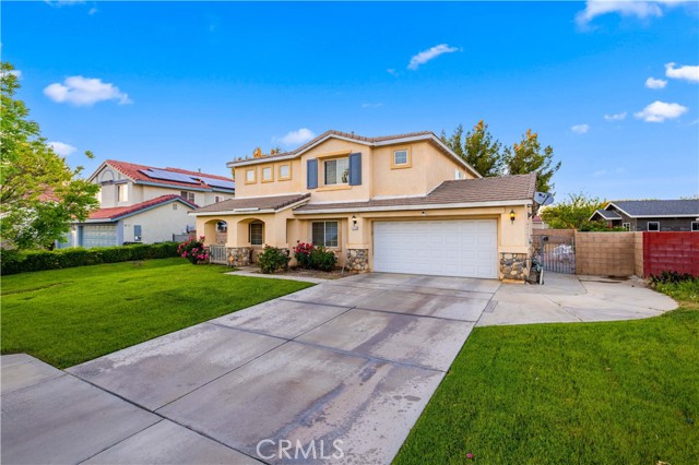 Detail Gallery Image 3 of 43 For 1549 Thomas Dr, Lancaster,  CA 93535 - 4 Beds | 3 Baths