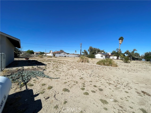 6836 Eucalyptus Avenue, Twentynine Palms, California 92277, 3 Bedrooms Bedrooms, ,2 BathroomsBathrooms,Residential,For Sale,6836 Eucalyptus Avenue,CRSW24198436