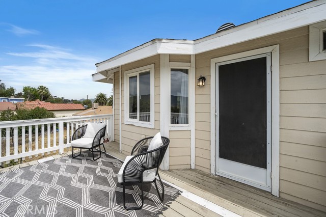 Detail Gallery Image 17 of 29 For 16495 Stevens Ave, Lake Elsinore,  CA 92530 - 3 Beds | 2/1 Baths