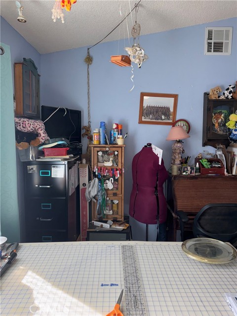 Detail Gallery Image 12 of 57 For 7117 Bonita, Joshua Tree,  CA 92252 - 3 Beds | 2 Baths