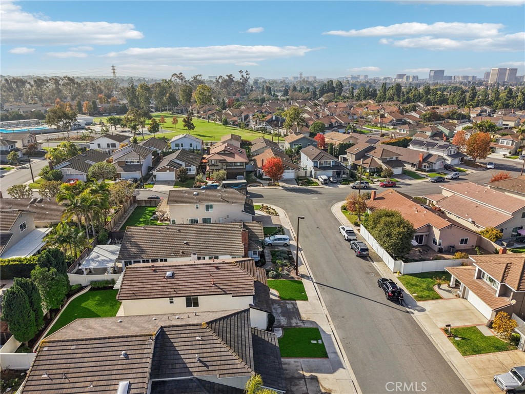 MLS #OC25272955 image #60