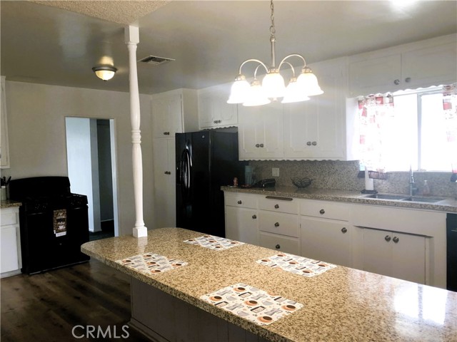 Detail Gallery Image 12 of 42 For 8808 Olive, Bellflower,  CA 90706 - 3 Beds | 2 Baths