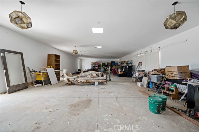 Dining hall/potential tasting room