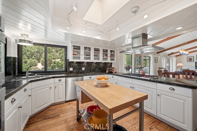 229 Blue Sky Drive, Arroyo Grande CA: https://media.crmls.org/medias/f7100fc4-cb66-4215-8dd7-5f39018832bf.jpg