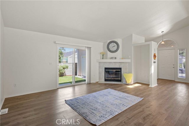20197 Canyon View Drive, Canyon Country CA: https://media.crmls.org/medias/f7104cf8-6fd2-45d0-b226-01f0604a7836.jpg