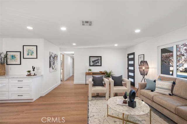 Detail Gallery Image 5 of 27 For 5732 Belgrave Ave, Garden Grove,  CA 92845 - 4 Beds | 2 Baths