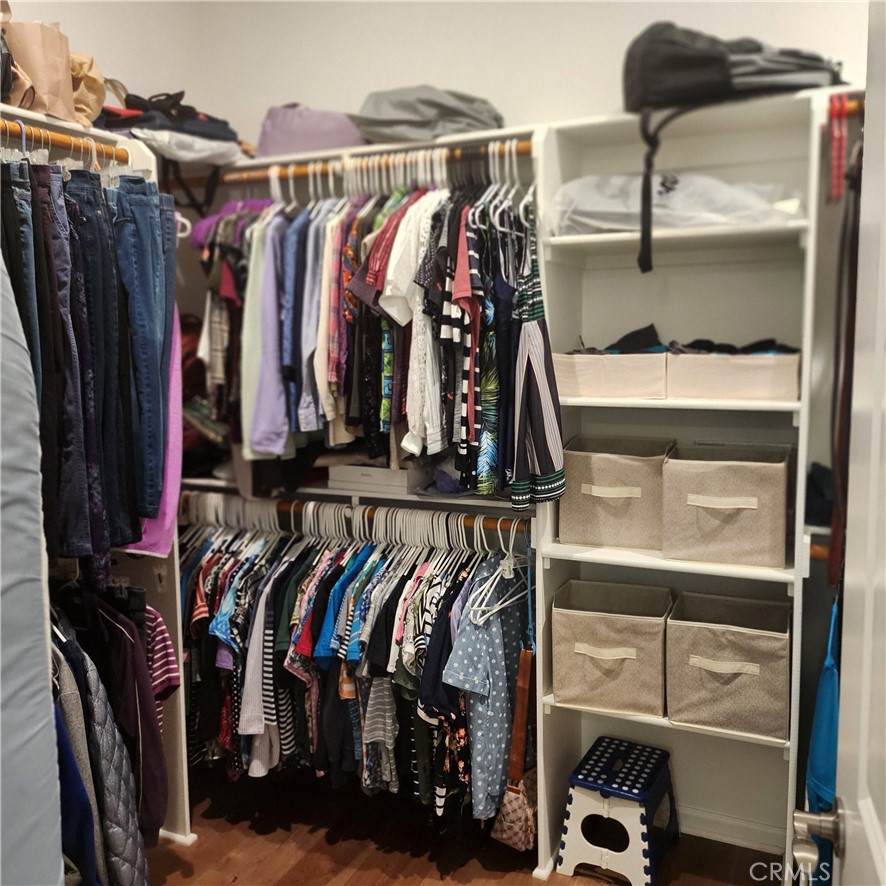 https://media.crmls.org/medias/f7105aa7-0bc1-4963-bb2f-57767fcdfc1a.jpg?preset=X-Large