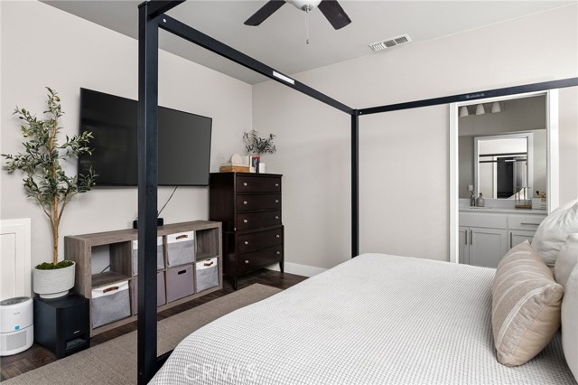 Detail Gallery Image 33 of 48 For 47 Jersey Brown, Chico,  CA 95973 - 3 Beds | 3 Baths