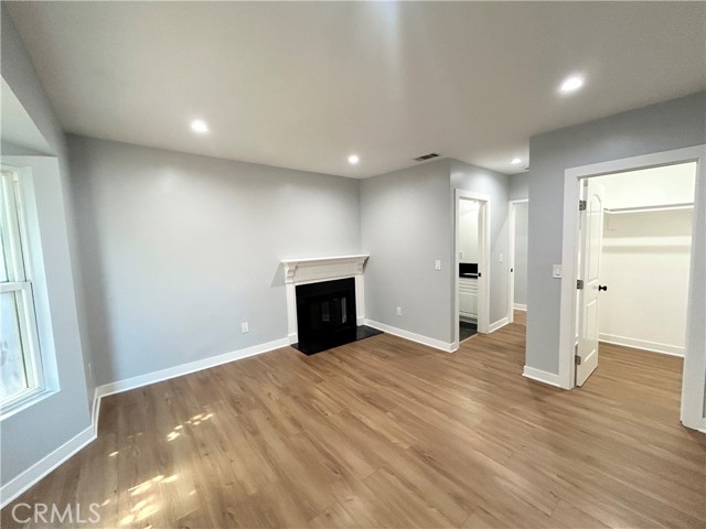 Detail Gallery Image 8 of 15 For 10603 S Osage Ave, Inglewood,  CA 90304 - 3 Beds | 3 Baths