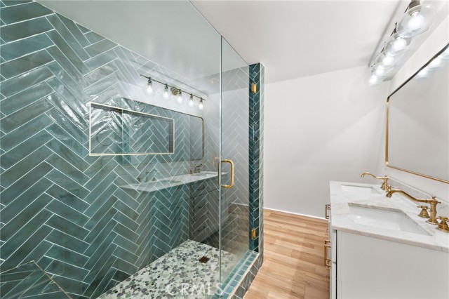 19041 Live Oak Canyon Road, Trabuco Canyon CA: https://media.crmls.org/medias/f7138ad7-b38c-40f9-b184-03deb27c49b0.jpg