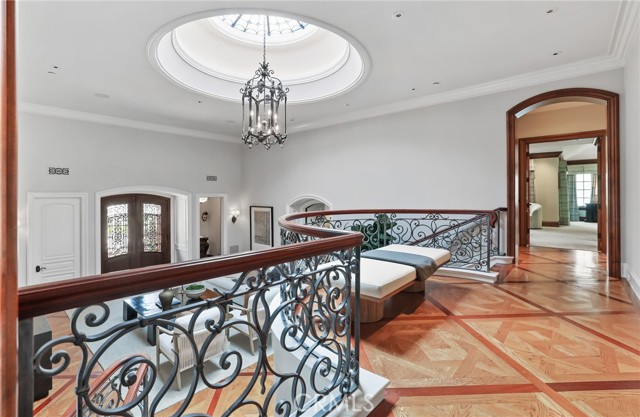 20 Cherry Hills Lane, Newport Beach CA: https://media.crmls.org/medias/f7140c97-d63a-4c2e-aeb8-813910d3737d.jpg
