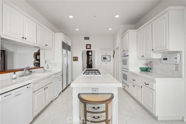 Detail Gallery Image 26 of 75 For 948 Reposado Dr, La Habra Heights,  CA 90631 - 4 Beds | 4 Baths