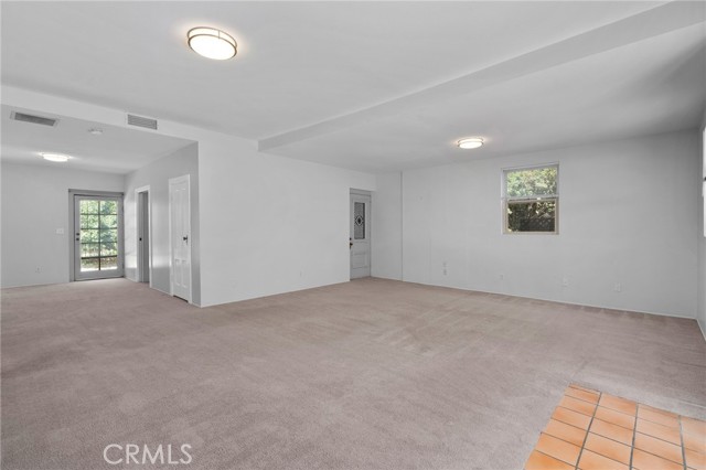 405 W Olive Avenue, Redlands CA: https://media.crmls.org/medias/f7152bb9-7f7a-4951-84e2-3e5913d235df.jpg