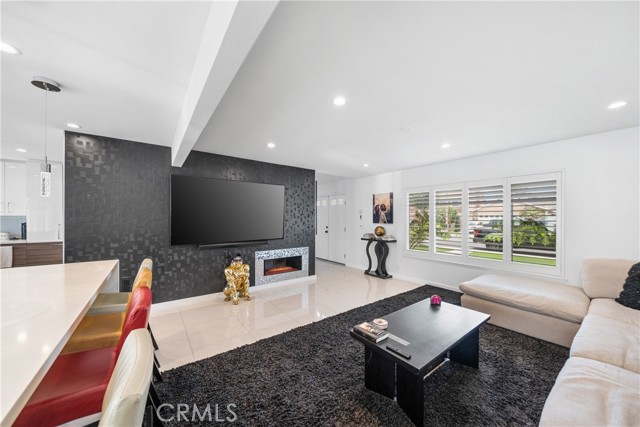 Detail Gallery Image 10 of 61 For 20191 Imperial Cove Ln, Huntington Beach,  CA 92646 - 3 Beds | 3 Baths