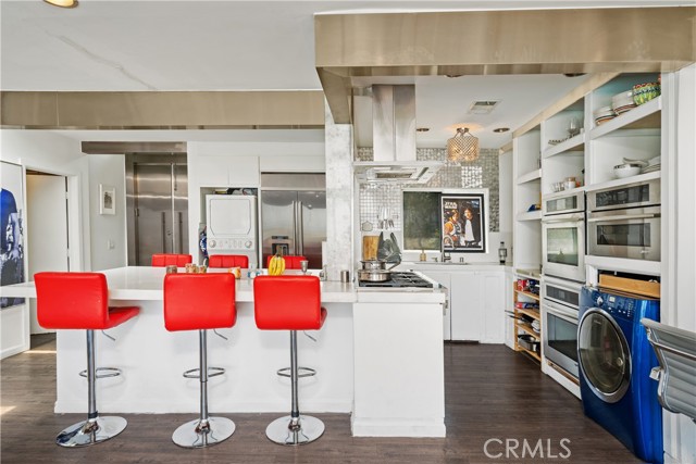 Detail Gallery Image 13 of 43 For 7241 Woodrow Wilson Dr, Los Angeles,  CA 90068 - 2 Beds | 2 Baths