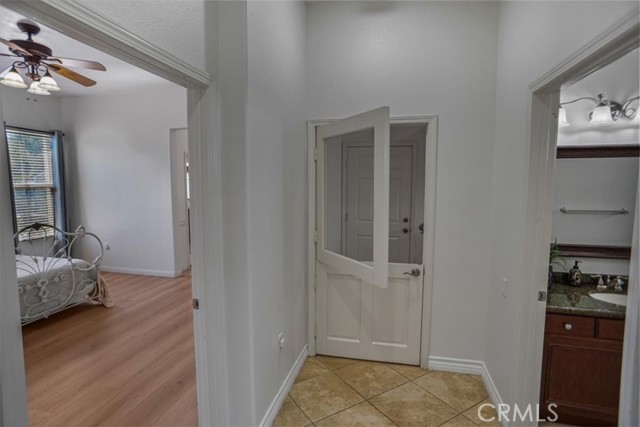 Detail Gallery Image 14 of 35 For 23724 Mahogany Ct, Valencia,  CA 91354 - 2 Beds | 2 Baths