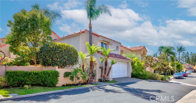 19 Las Cruces, Irvine CA: https://media.crmls.org/medias/f716f1f0-ccae-43c7-84c1-f468a2c262e4.jpg