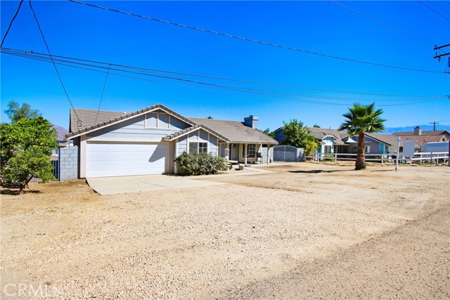 21703 Corso Alto Avenue, Nuevo CA: https://media.crmls.org/medias/f7170f1f-e722-40cf-9c41-372003a4831c.jpg