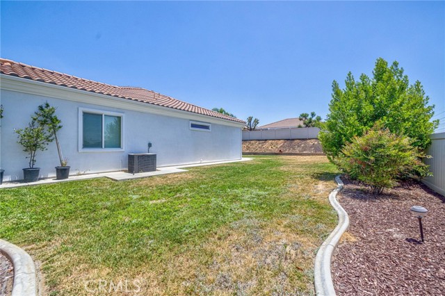 1708 Snowberry Road, Beaumont CA: https://media.crmls.org/medias/f7172cc5-207b-4df6-9102-f99c80e82914.jpg