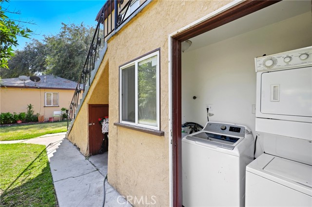 Detail Gallery Image 12 of 15 For 3519 E 60th, Huntington Park,  CA 90255 - – Beds | – Baths