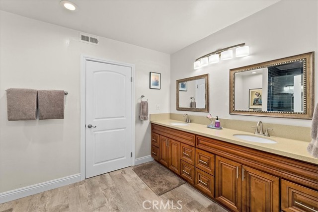 Detail Gallery Image 12 of 20 For 1137 via Coronel, Palos Verdes Estates,  CA 90274 - 3 Beds | 2 Baths