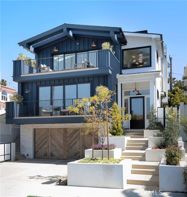 544 Helberta Avenue, Redondo Beach, California 90277, 4 Bedrooms Bedrooms, ,2 BathroomsBathrooms,Residential,Sold,Helberta,SB21084737