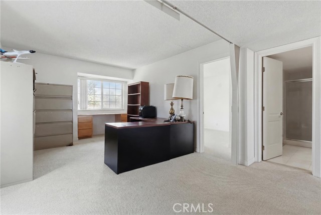 Office Loft /can be converted to  3rd bedroom space