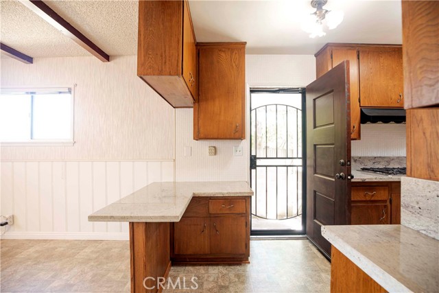 Detail Gallery Image 8 of 37 For 20611 Vaccaro Ave, Torrance,  CA 90503 - 3 Beds | 2 Baths