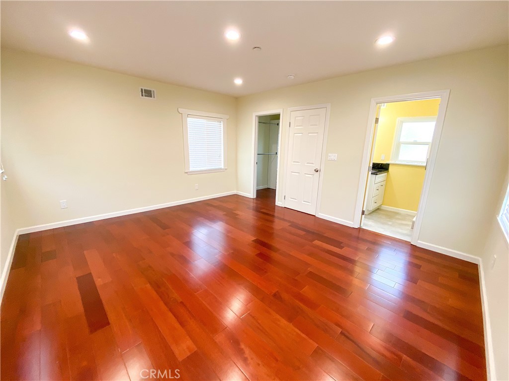 MLS #WS26138316 image #10