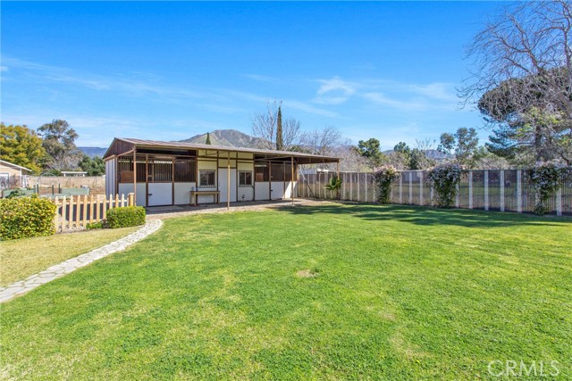 Detail Gallery Image 37 of 45 For 28216 Eucalyptus, Highland,  CA 92346 - 3 Beds | 2/1 Baths