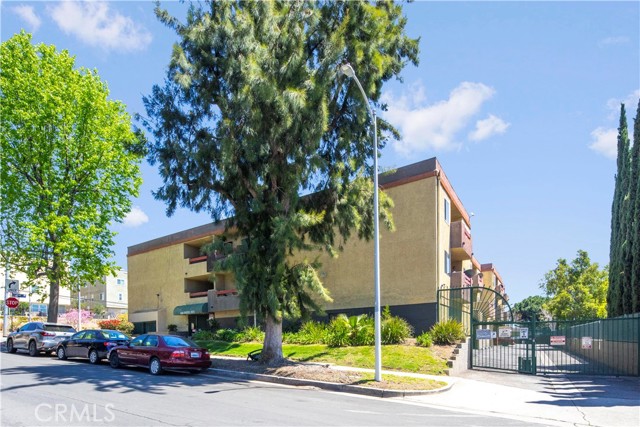 13266 Foothill Boulevard, Sylmar, California 91342, ,Multi-Family,For Sale,Foothill,CV25002980