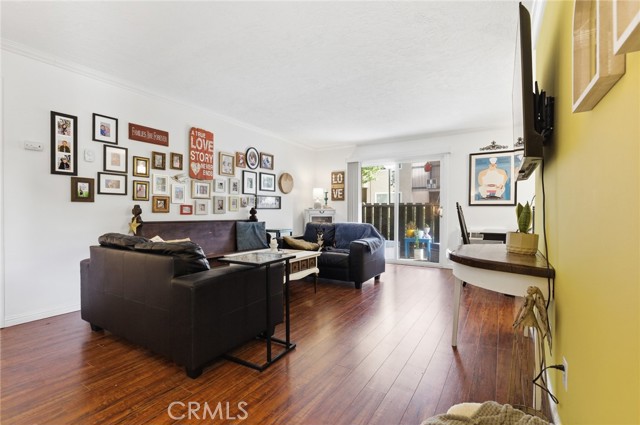 Detail Gallery Image 9 of 26 For 12200 Montecito Rd #D101,  Seal Beach,  CA 90740 - 1 Beds | 1 Baths