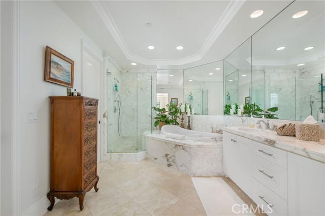 Detail Gallery Image 18 of 29 For 846 Diamond St, Laguna Beach,  CA 92651 - 3 Beds | 2/1 Baths