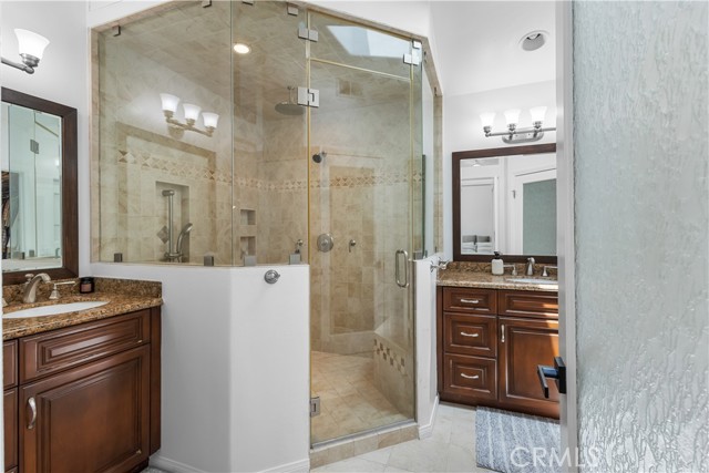 2517 Renata Court, Thousand Oaks CA: https://media.crmls.org/medias/f71d9278-a70c-4a67-9ad9-d989ed2d06b9.jpg