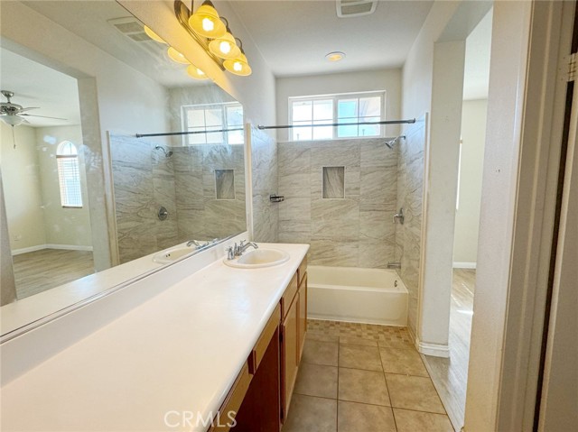Detail Gallery Image 11 of 22 For 1135 N Solano Privado #C,  Ontario,  CA 91764 - 3 Beds | 2/1 Baths
