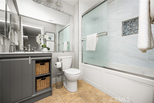 24343 Landover Road, Laguna Hills CA: https://media.crmls.org/medias/f71fa1ae-9fd4-42cd-9b0d-43a0de8ca775.jpg