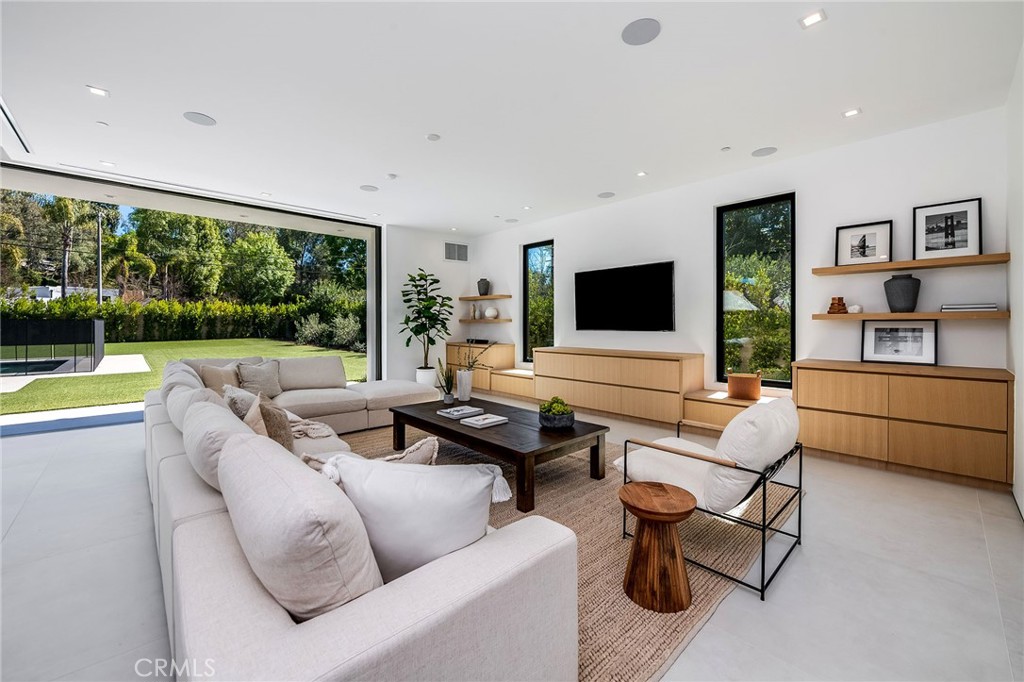 4930 Palomar Drive