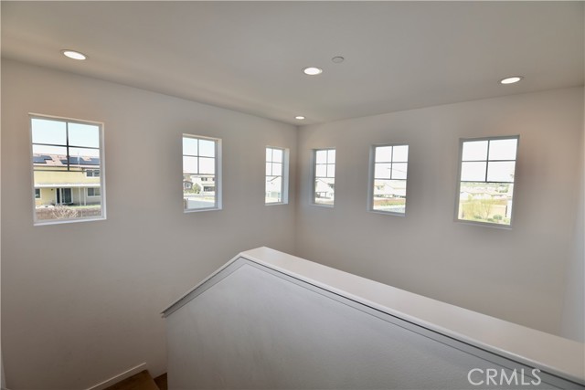 Detail Gallery Image 30 of 33 For 36913 Arezzo Ct, Beaumont,  CA 92223 - 4 Beds | 2/1 Baths