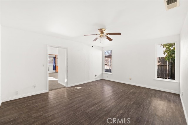 Detail Gallery Image 11 of 38 For 1469 W Marshall Bld, San Bernardino,  CA 92405 - 4 Beds | 2 Baths