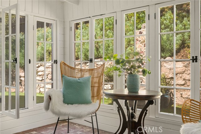 Detail Gallery Image 27 of 38 For 1433 Del Monte Dr, Glendale,  CA 91207 - 2 Beds | 1/1 Baths