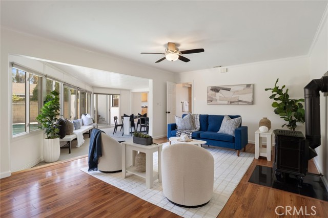 2370 Argonne Avenue, Long Beach CA: https://media.crmls.org/medias/f72418f6-e123-4b76-8ae2-b5fb50927395.jpg