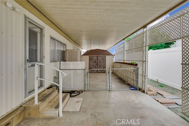 Detail Gallery Image 4 of 28 For 1735 San Leandro Dr, Hemet,  CA 92545 - 2 Beds | 2 Baths