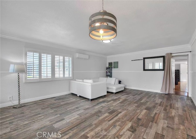 6442 Raymond Avenue, Long Beach CA: https://media.crmls.org/medias/f7250838-07a8-4482-83e9-c0ebfc2a1068.jpg
