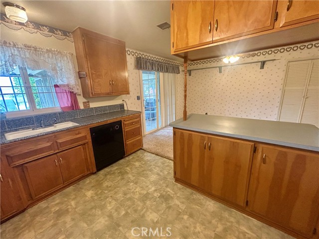 Detail Gallery Image 10 of 28 For 11606 Madison St, Yucaipa,  CA 92399 - 2 Beds | 2 Baths