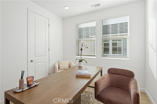 Detail Gallery Image 26 of 36 For 2352 Channel Drive #101,  Ventura,  CA 93003 - 4 Beds | 2/1 Baths