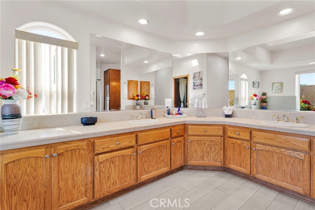 Detail Gallery Image 33 of 56 For 19985 Red Feather, Apple Valley,  CA 92307 - 3 Beds | 2/1 Baths