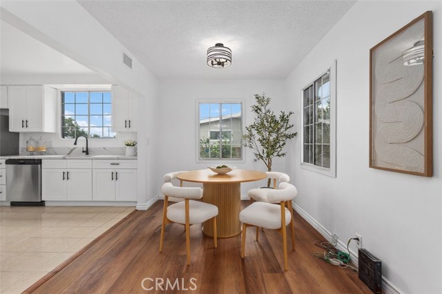 Detail Gallery Image 6 of 31 For 1301 S Courtney Ave, Fullerton,  CA 92833 - 3 Beds | 2 Baths