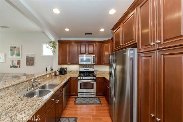 Detail Gallery Image 11 of 41 For 10896 Walnut St, Los Alamitos,  CA 90720 - 3 Beds | 2/1 Baths